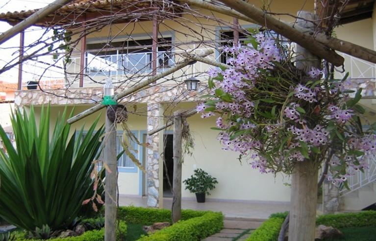 Hotel Chapadao Da Canastra Сан-Роки-ди-Минас Экстерьер фото