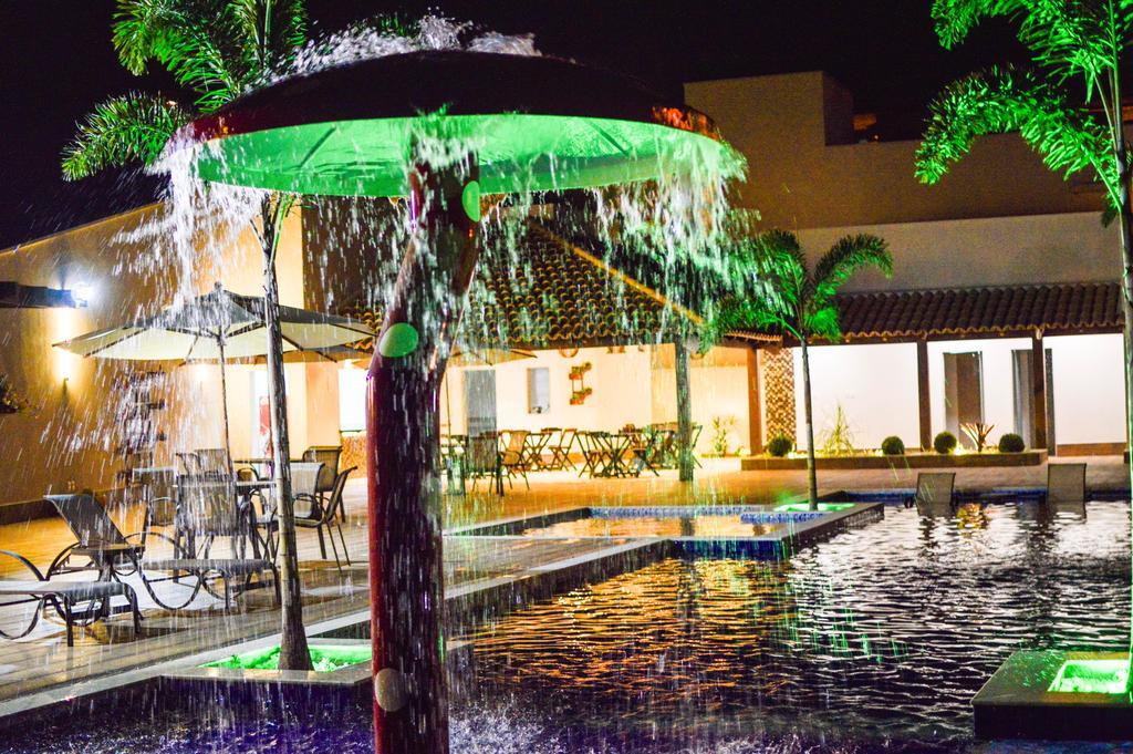 Hotel Chapadao Da Canastra Сан-Роки-ди-Минас Экстерьер фото